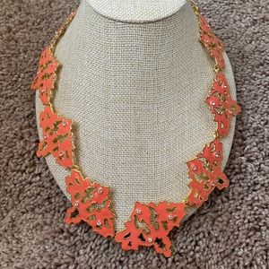 NWOT Beautiful Neiman Marcus Coral Colored Necklace With Rhinestones